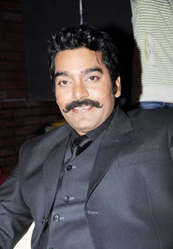 Ashutosh Rana Ramnarayan Neekhra Image