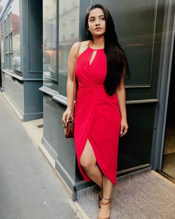 Meera Deosthale Image 