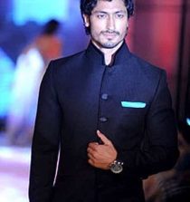 Vidyut Jammwal Picture