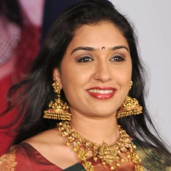 Anu Prabhakar Picture