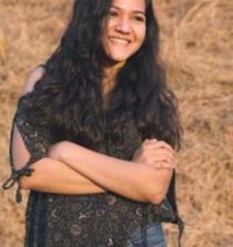 Ayesha Kaduskar Images