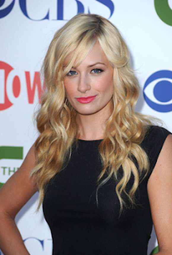 Beth Behrs Image