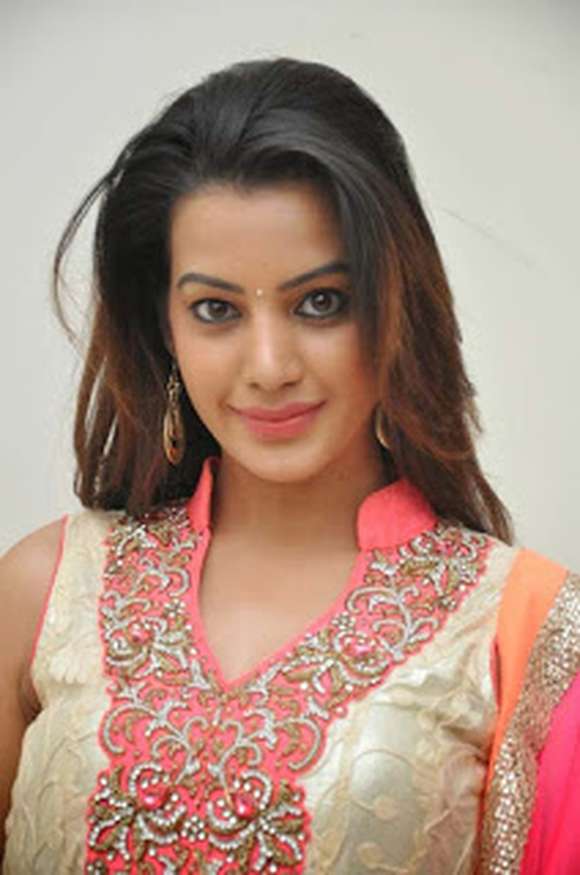 Diksha Panth Picture