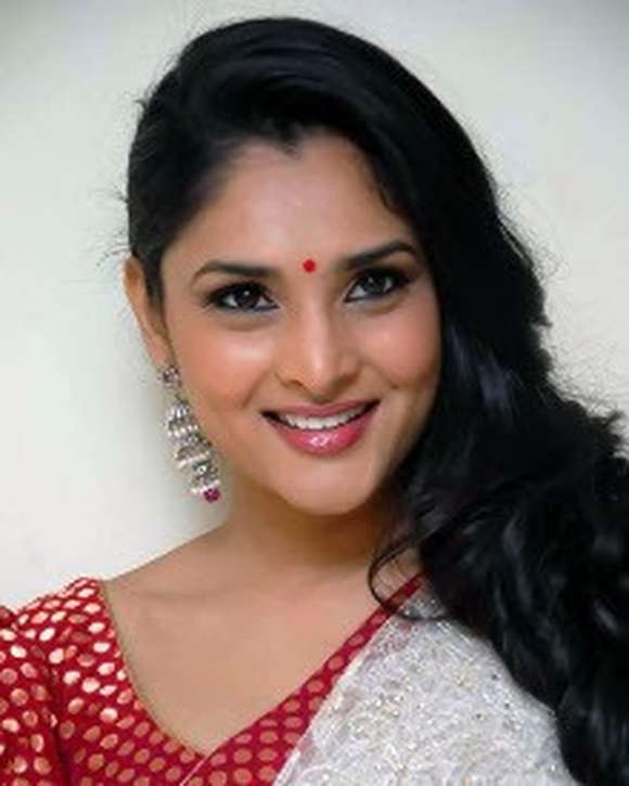 Divya Spandana Pic