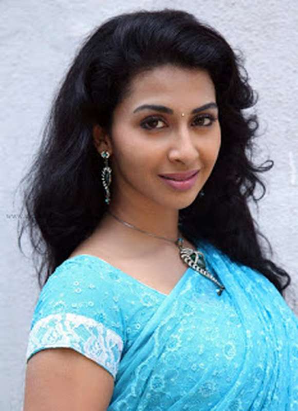 Gayathri Iyer (Urmila Gayathri) Image