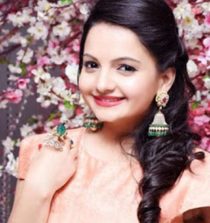 Gia Manek Images