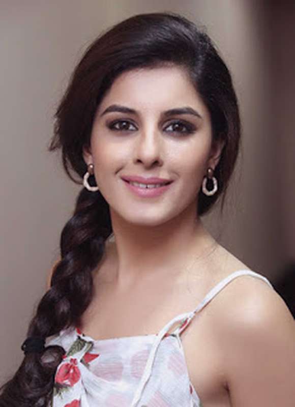 Isha Talwar (Muthe) Image