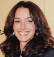 Jennifer Beals Pic