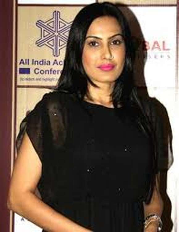 Kamya Panjabi Picture