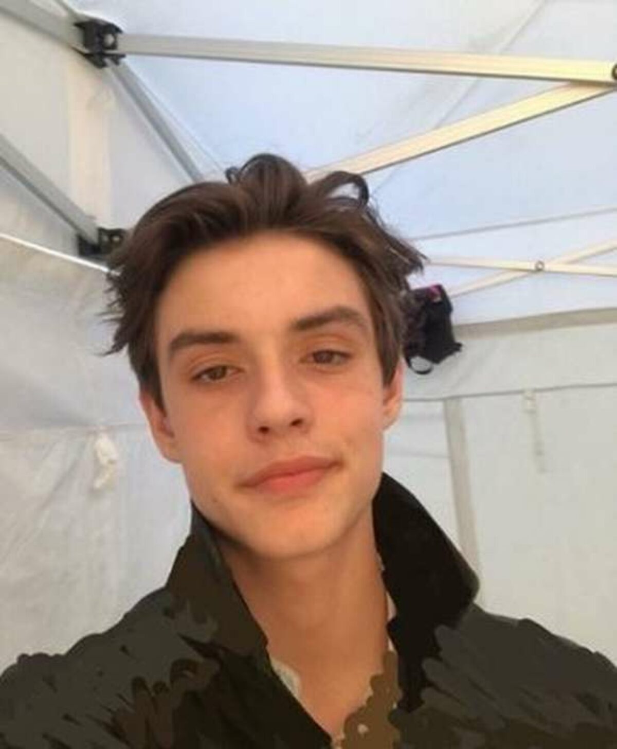 Louis Partridge Age Height Net Worth Wiki And More 2021 The Personage