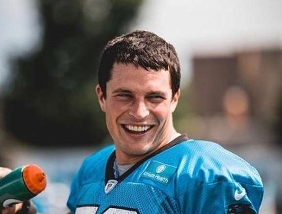 Luke August Kuechly Images