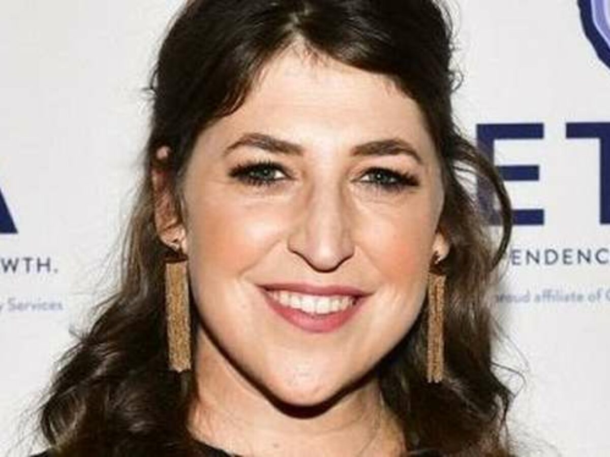 Mayim bialik measurements