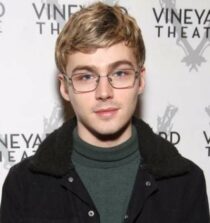 Miles Heizer Image