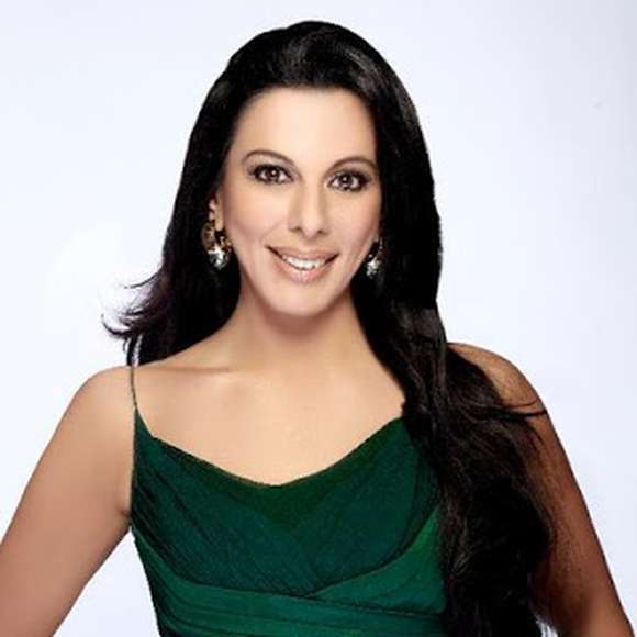 Pooja Bedi Pic