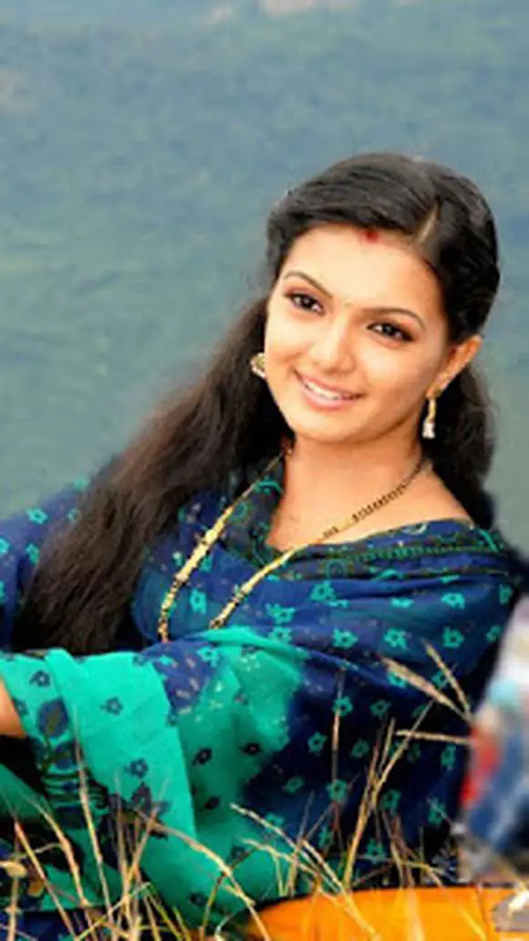 Saranya Mohan Images