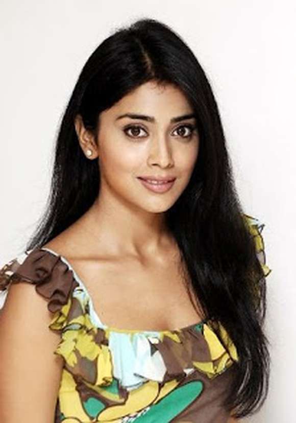 Shriya Pushpendra Saran Picture