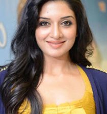 Vimala Raman Pic