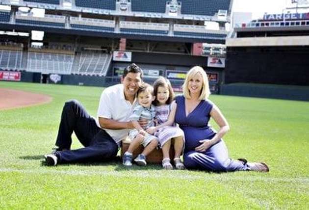 Renee Suzuki (Kurt Suzuki’s Wife) Image