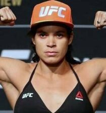 Amanda Lourenco Nunes.