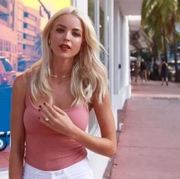 Kaitlynn Carter Height Wiki Age Net Worth And More 2024 The Personage