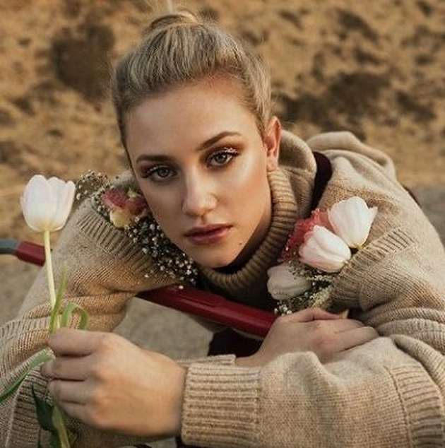 Lili Reinhart