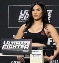 Rachael Ostovich Berdon. Image