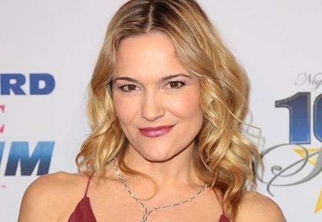 Victoria Pratt. Images