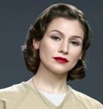 Yael Stone. Image