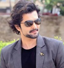 raqesh bapat image