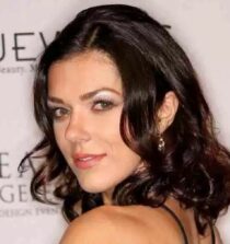 Adrianne Curry height