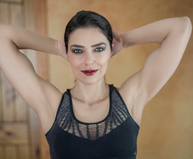 Adrianne Curry Age, Net worth: Bio-Wiki, Kids, Weight, Boyfriend 2024