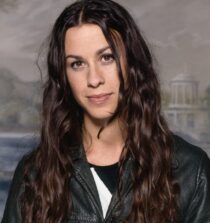 Alanis Morissette height