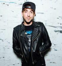 Alex Gaskarth age