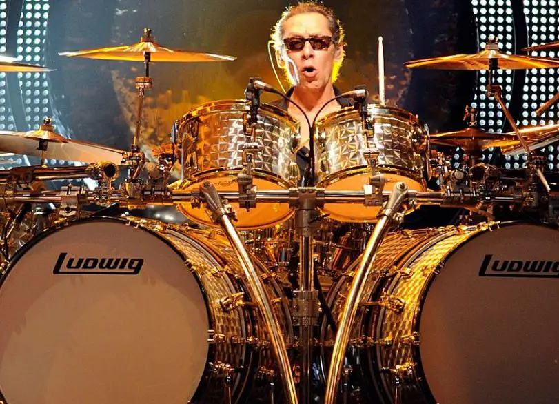 Alex Van Halen Age, Net worth BioWiki, Kids, Weight, Wife 2022 The