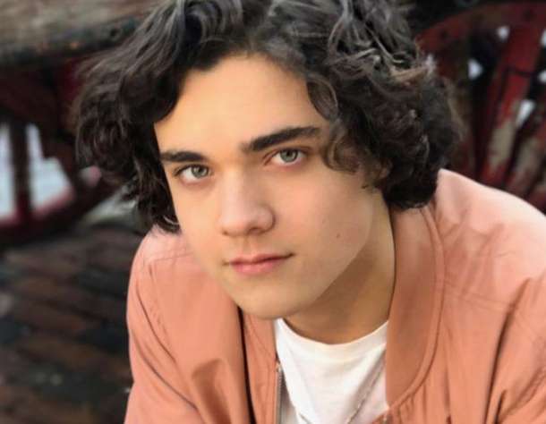 Alexander Stewart net worth