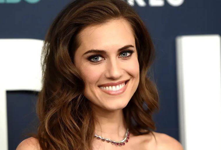 Allison Williams height