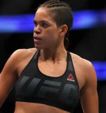 Amanda Nunes weight