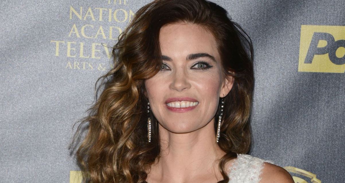 Amelia Heinle age