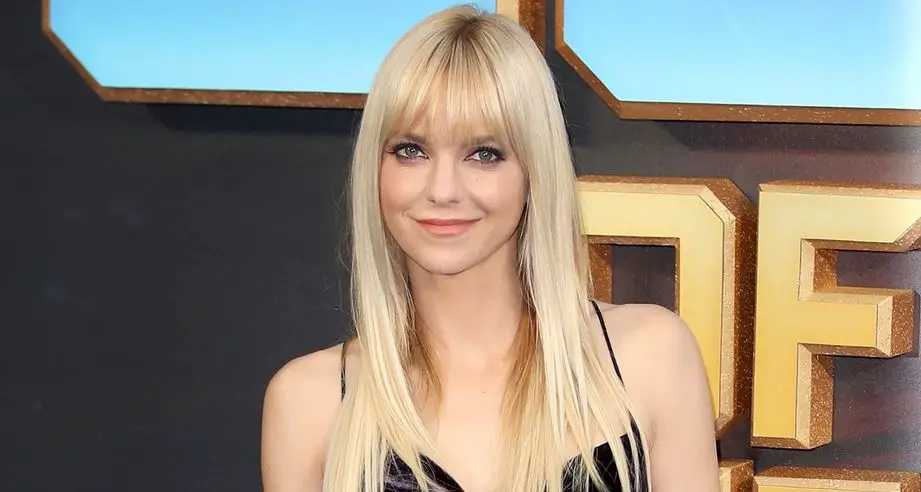 Anna Faris weight