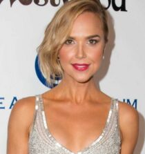 Arielle Kebbel net worth