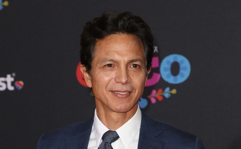 Benjamin Bratt net worth