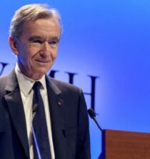 Bernard Arnault height