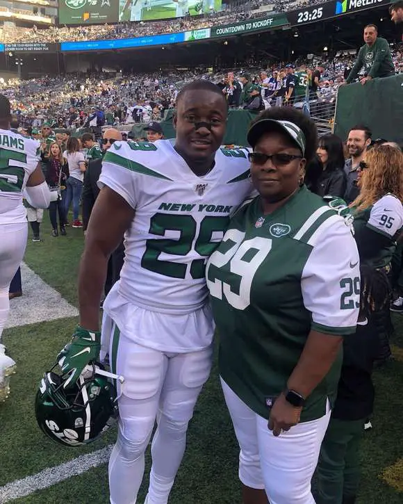 Bilal Powell weight