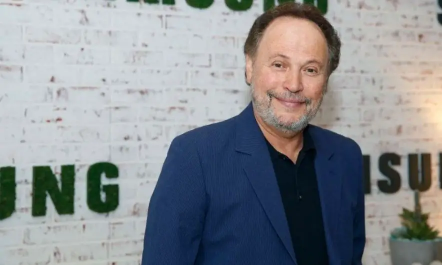 Billy Crystal Net worth, Age Wife, BioWiki, Kids, Weight 2024 The