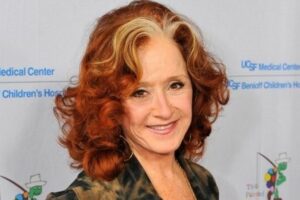 Bonnie Raitt Net worth, Age: Bio-Wiki, Wife, Weight, Kids 2024| The