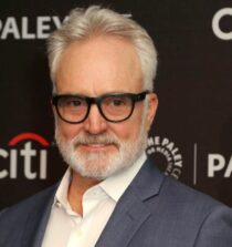 Bradley Whitford height