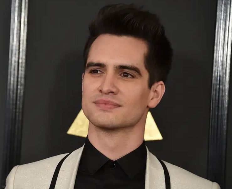 Brendon Urie Age, Net worth BioWiki, Kids, Wife, Weight 2024 The