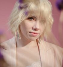 Carly Rae Jepsen weight