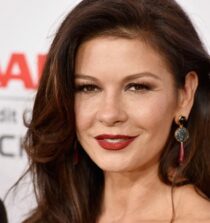 Catherine Zeta Jones height