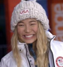 Chloe Kim height